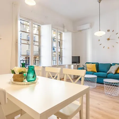 Avanti La Campana, Con Un Balcon Que Te Enamorara Del Ambiente De Sevilla Exterior photo