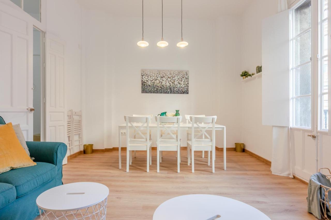 Apartamento La Campana, Con Un Balcón Que Te Enamorará Del Ambiente De Sevilha