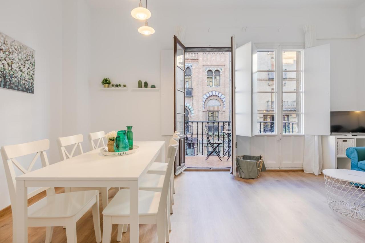 Apartamento La Campana, Con Un Balcón Que Te Enamorará Del Ambiente De Sevilha